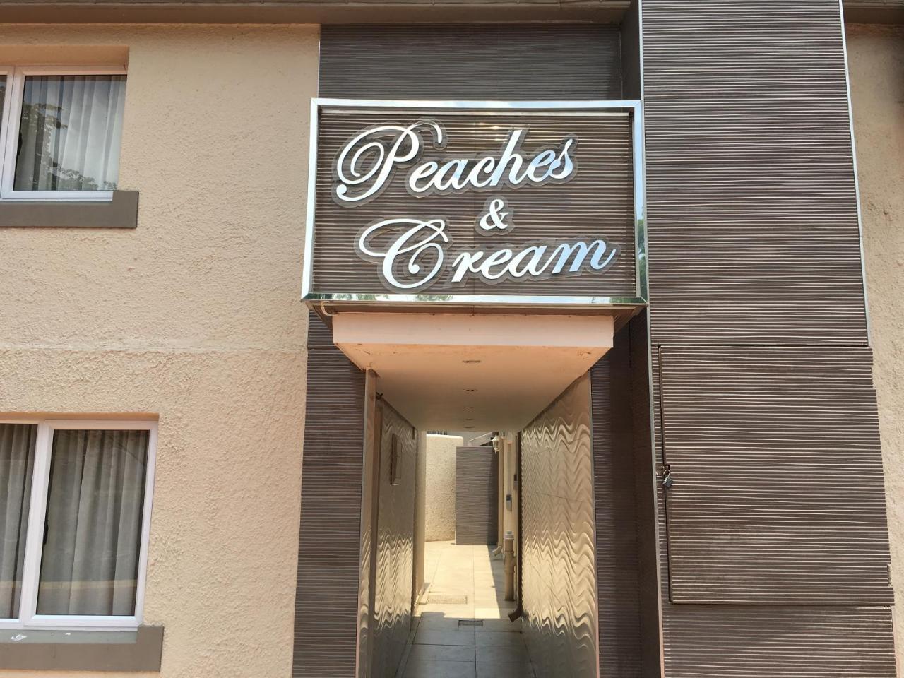 Peaches & Cream Bed & Breakfast Ladysmith Eksteriør billede